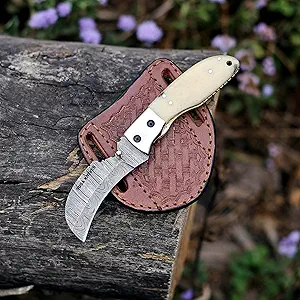 Read more about the article Folding knife