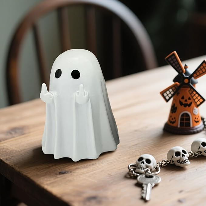 Read more about the article Halloween Ghost Figurine