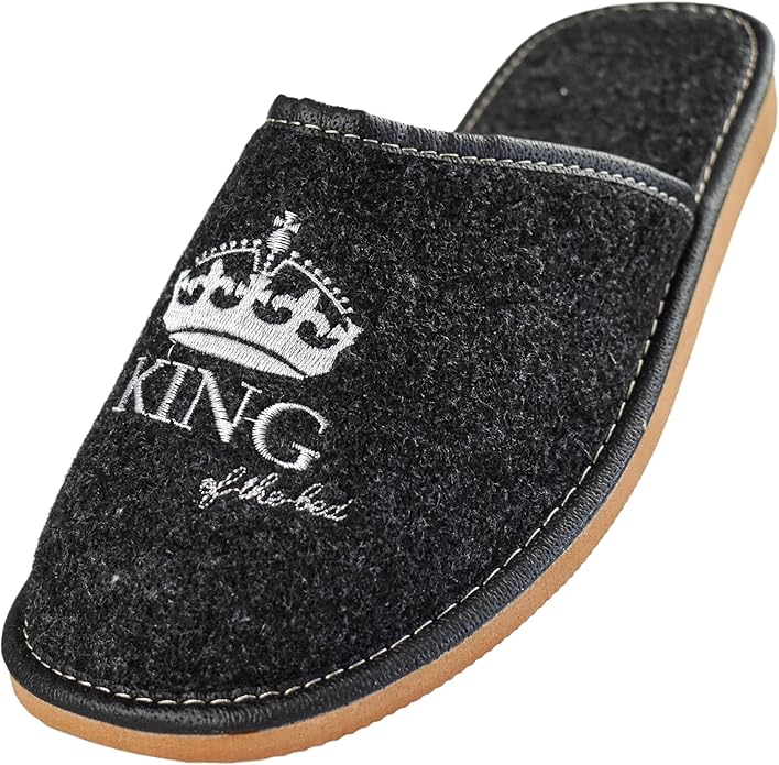 Read more about the article APREGGIO Men’s Felt Slippers