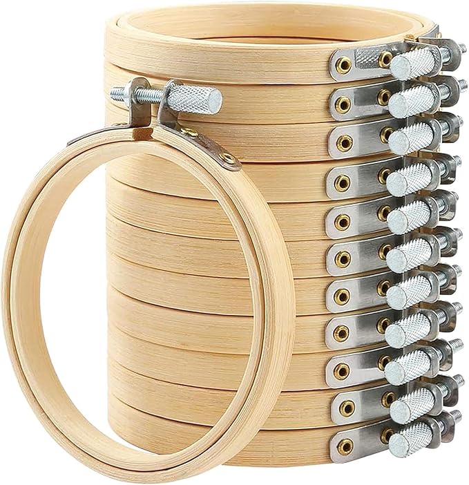 Read more about the article QUOTRE Pack of 16 Bamboo Embroidery Hoop Cross Stitch Frame 8 cm Circle Cross Stitch Hoop Embroidery Ring for DIY