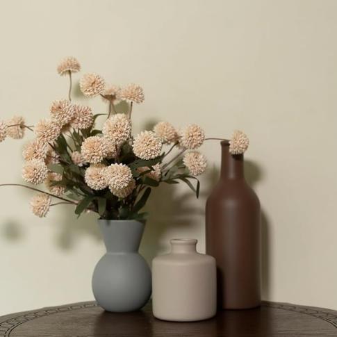 Read more about the article Fake Flowers