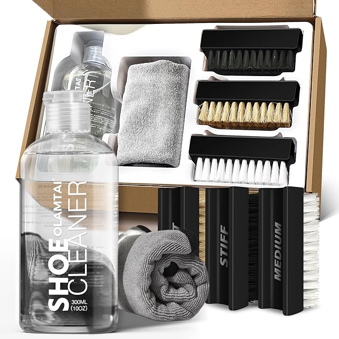 Read more about the article shoe cleaning kit